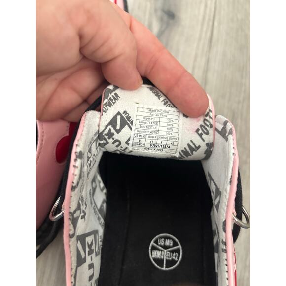 NWOT TUK pink heart creeper shoes size W 11/ M 9 - Picture 7 of 7